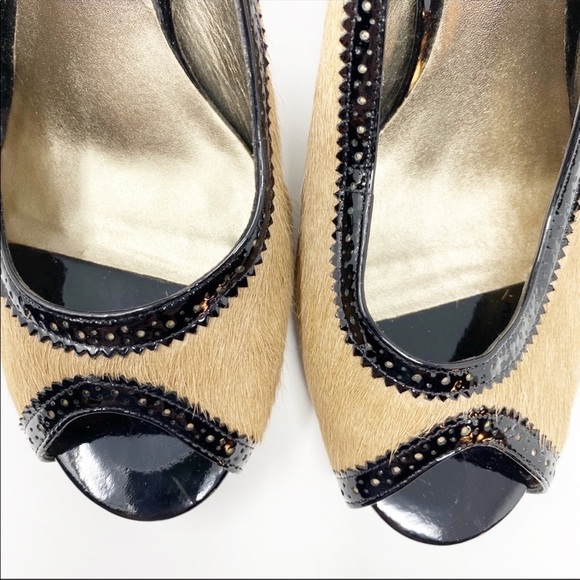 DIANE VON FURSTENBERG Calf Hair Patent Leather Peep Toe Heels, Size 7.5 - Picture 11 of 13